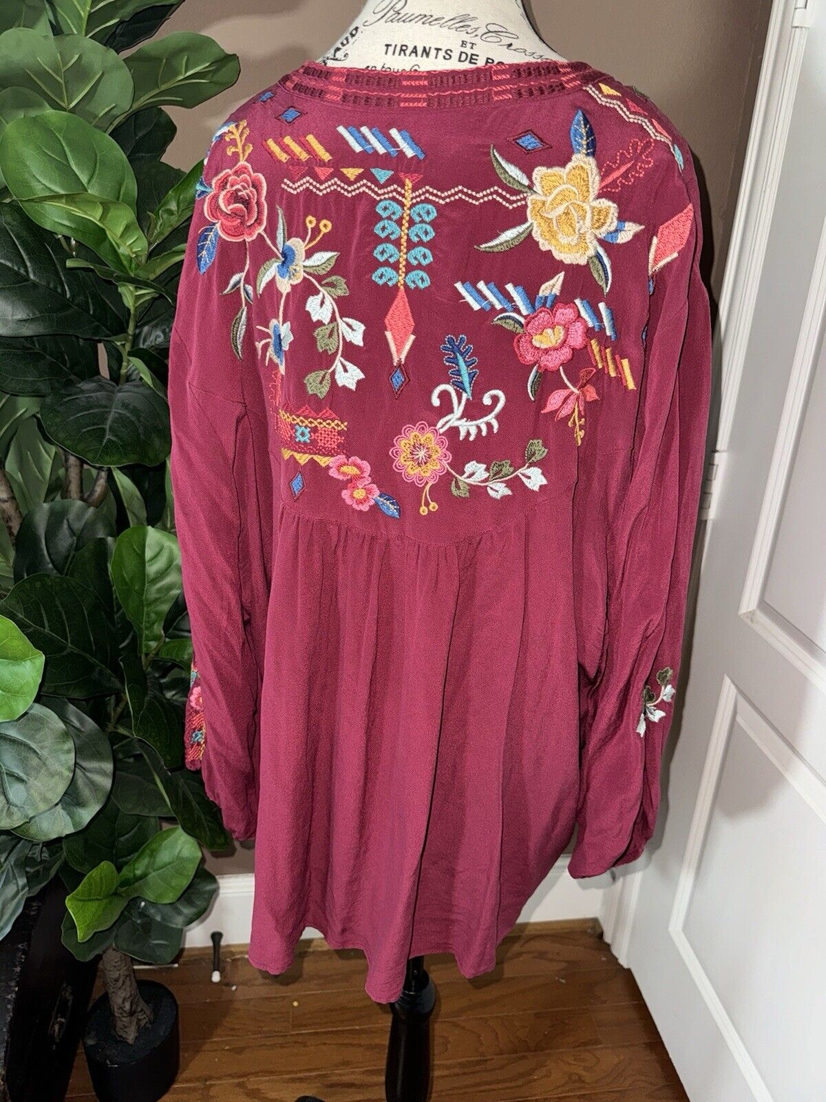 Johnny Was 3X 3XL 100% Silk Tunic Top Kimono Sleeves Embroidered