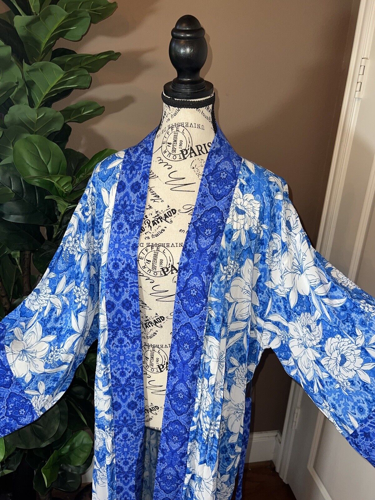 Johnny Was Sz XXL 2X Long Silky Duster Kimono BLUE & White Full Length