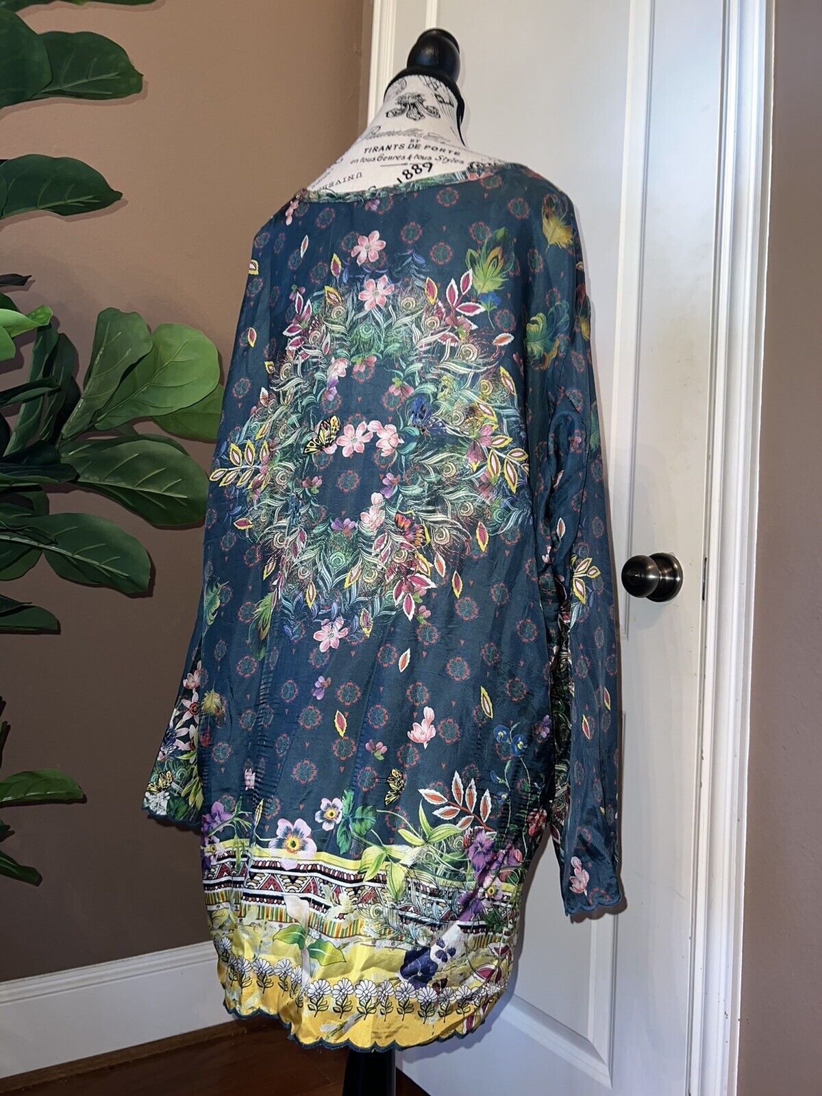 Silk Johnny Was Tunic Top 1X 1XL 100% Silk Soft Flowy Butterflies Flora