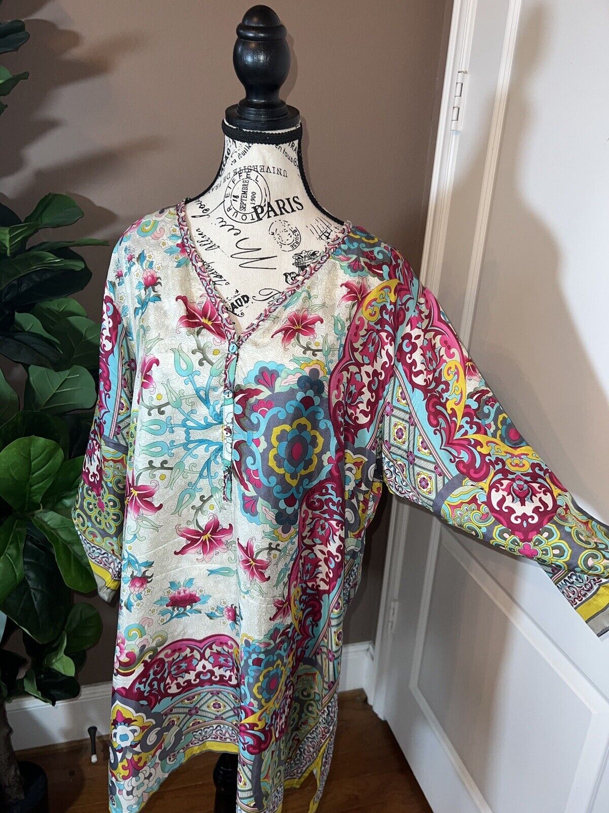 Johnny Was 100% Silk Tunic Top Scalloped Hem Jewel Tone XL 1X Floral