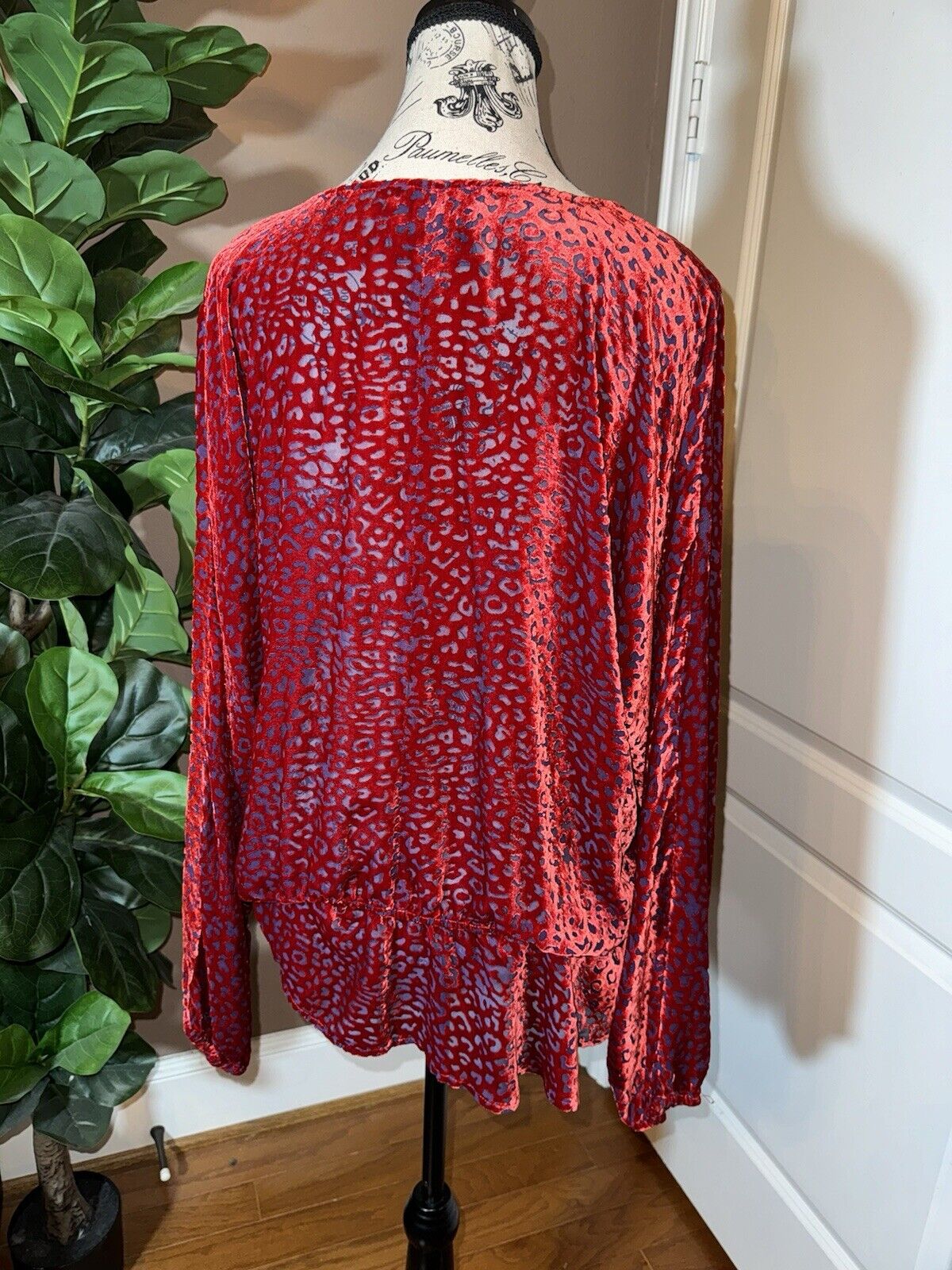 Johnny Was XL 1X Burnout Velvet Red & Blue Gathered Animal Print Blouse Top