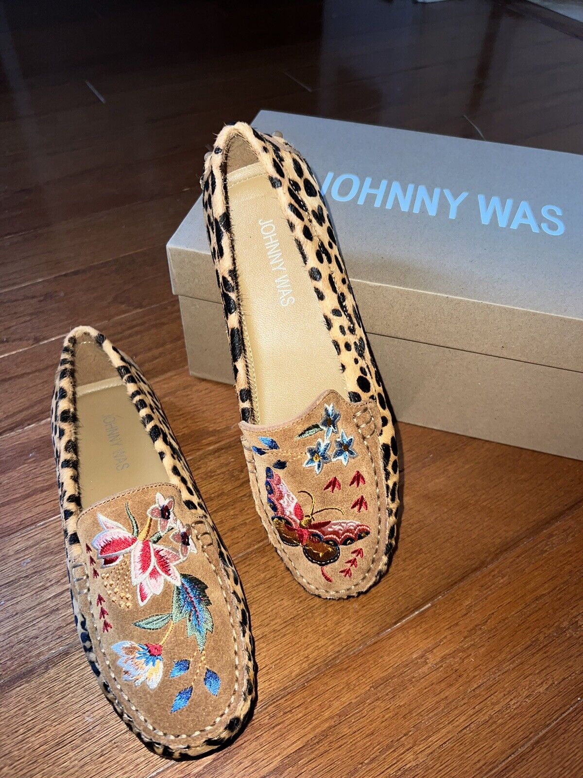 Johnny Was Leopard Print & Embroidery Calf Hair Moccasin/Driving Shoes Sz 6