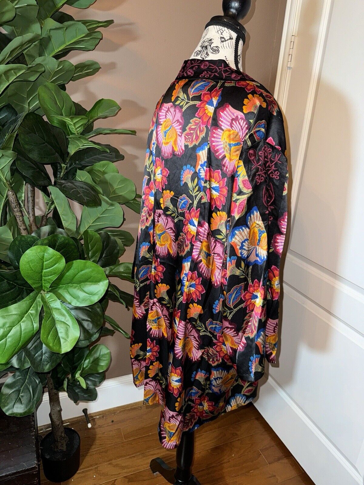 Johnny Was 100% Silk Kimono XL 1X 1XL Embroidered Jewel Tone STUNNING