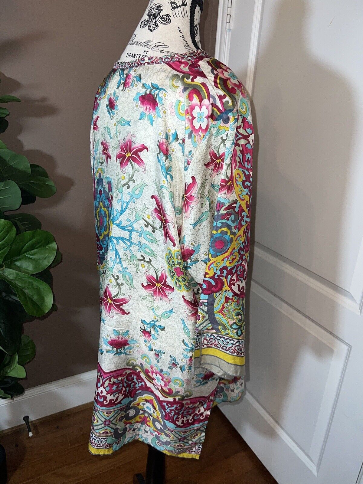 Johnny Was 100% Silk Tunic Top Scalloped Hem Jewel Tone XL 1X Floral