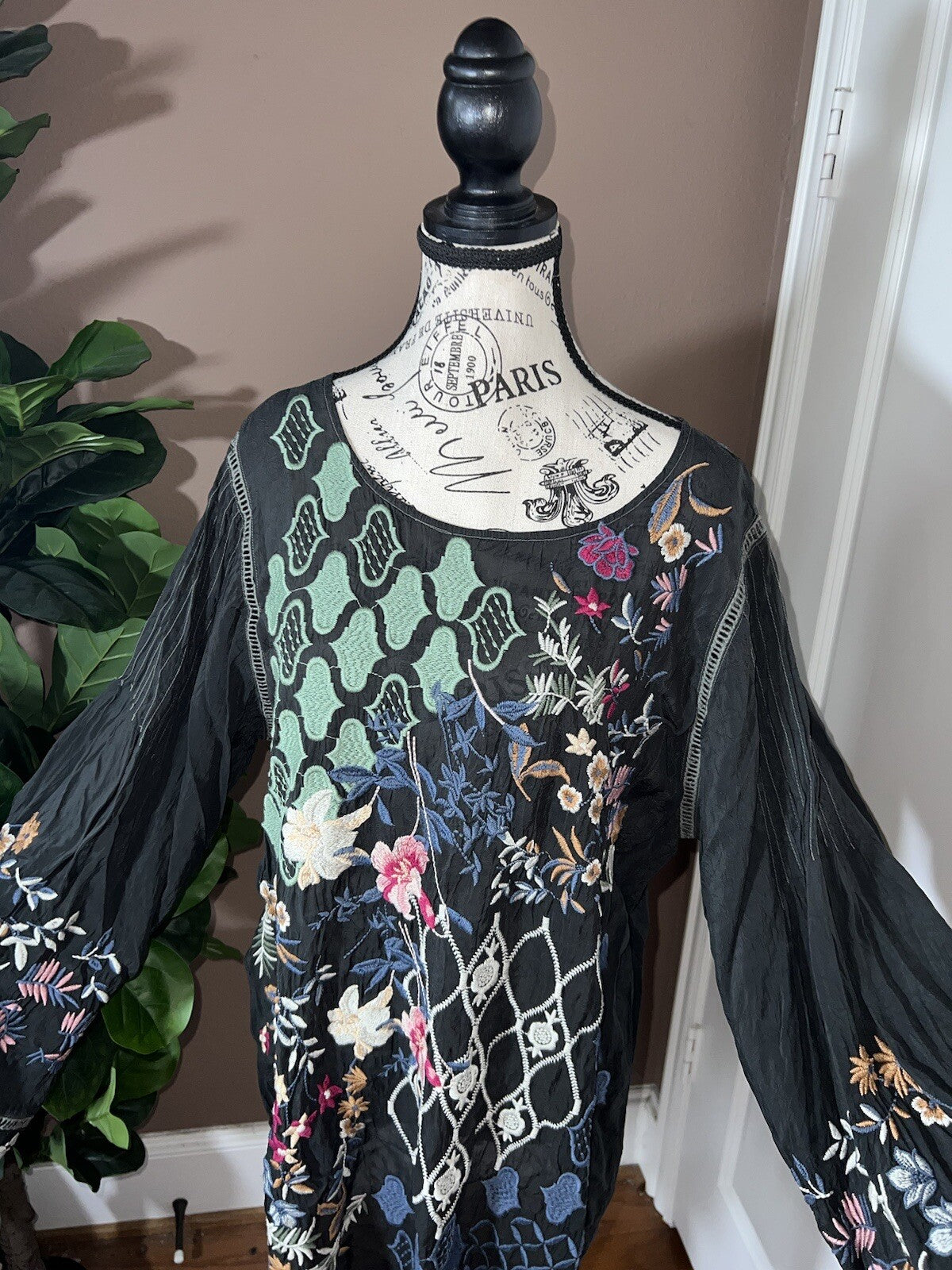 Johnny Was L Black Embroidered Blouse Tunic Top Mini Dress Kimono Sleeve Shirt Johnny Was