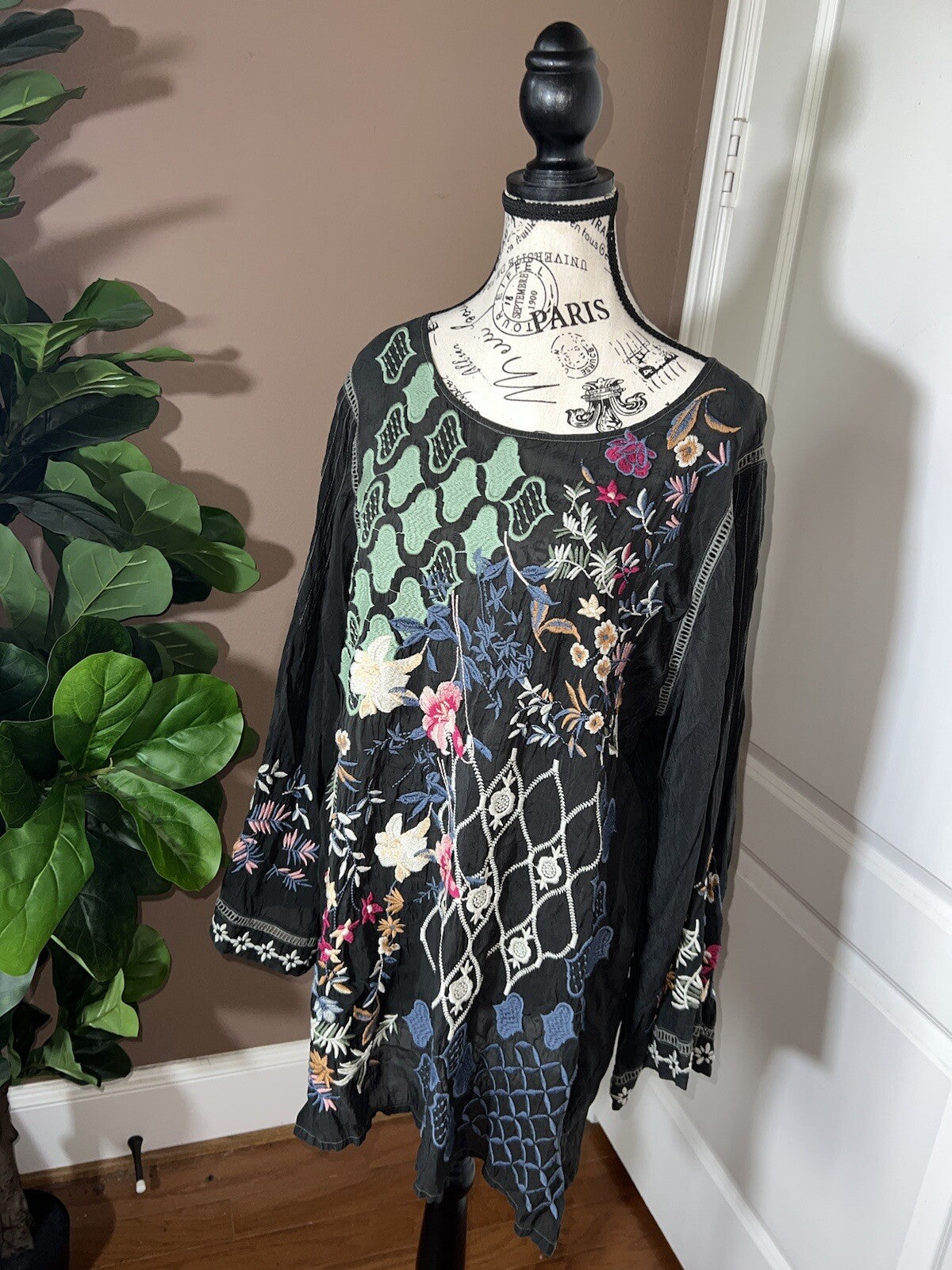 Johnny Was L Black Embroidered Blouse Tunic Top Mini Dress Kimono Sleeve Shirt Johnny Was