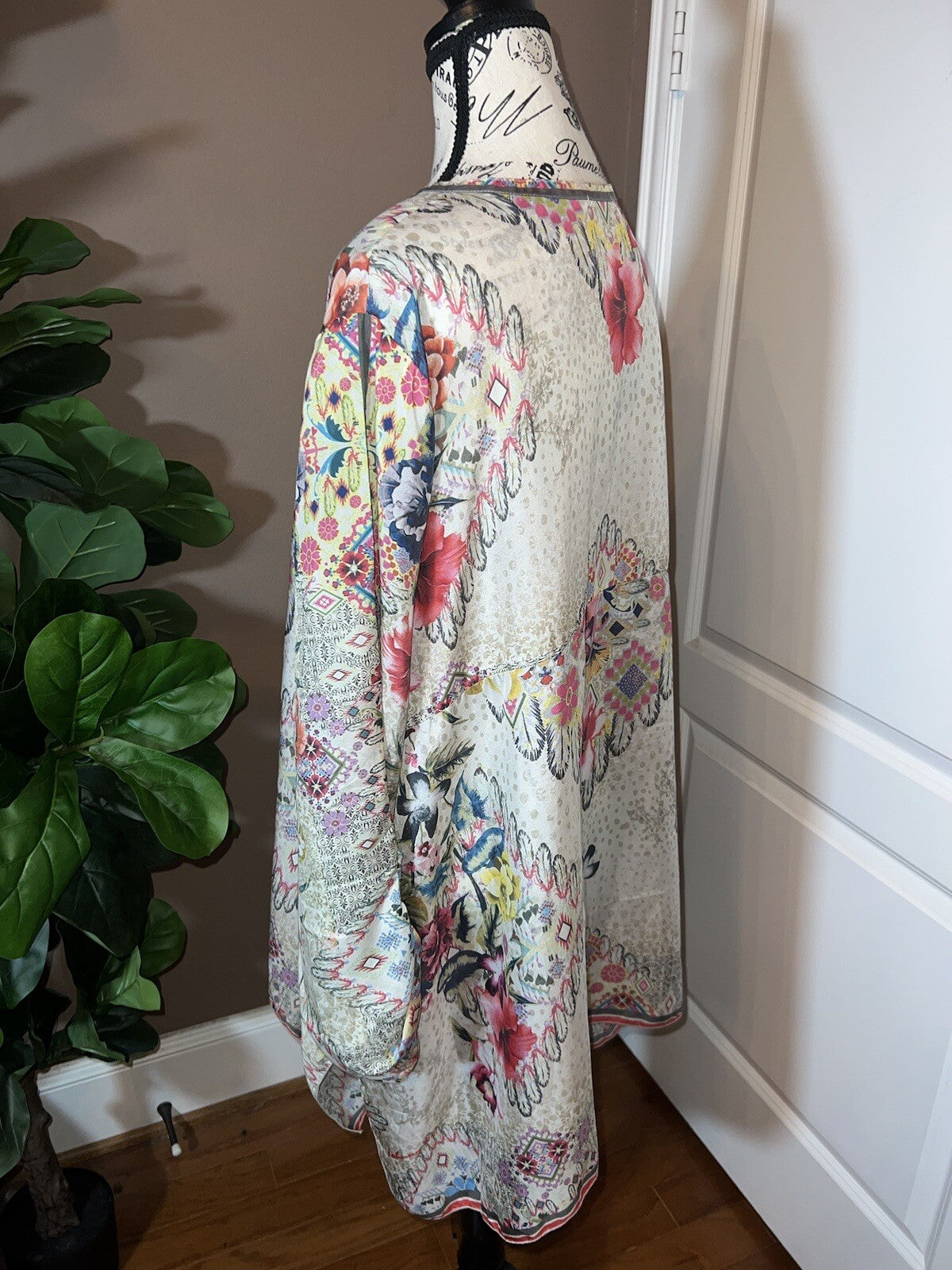 Johnny Was 2X Tunic Top Blouse 100% Silk Soft & Flowy Shirt  Long Sleeve BOHO Johnny Was