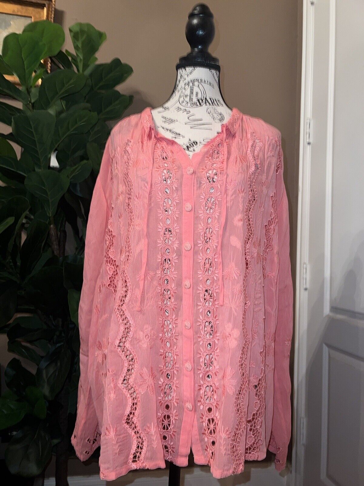 Johnny Was XL Coral Pink Long Sleeve Button Up Tunic Top Eyelet Embroidery