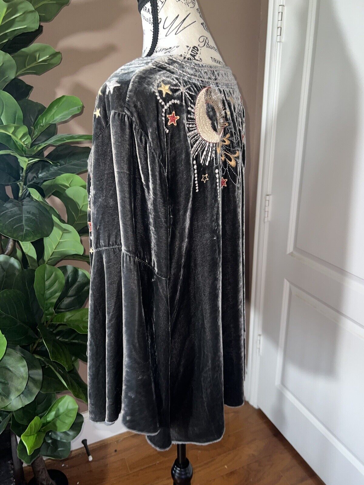 Johnny Was Charcoal Grey Velvet Celestial Embroidered Tunic Top XL Peasant