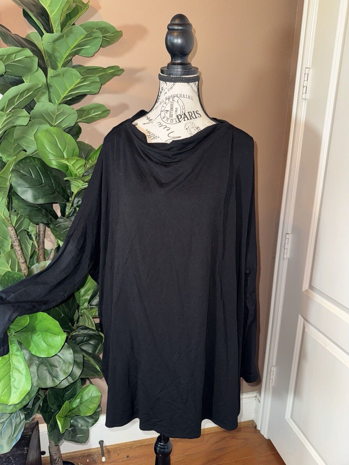 Bryn Walker Classic Black Dolman Sleeve Tunic Top Sz L Large  MSRP $178