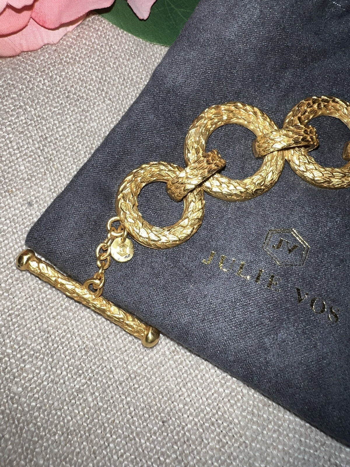 Julie Vos Ivy Leaf 24k Gold Plated 7.75” Toggle Chain Link Bracelet Julie Vos