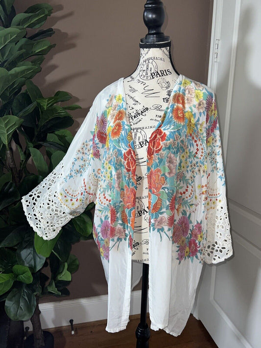 Johnny Was Silky Soft White Kimono Top Floral Eyelet Lace Sz L  Large Wrap