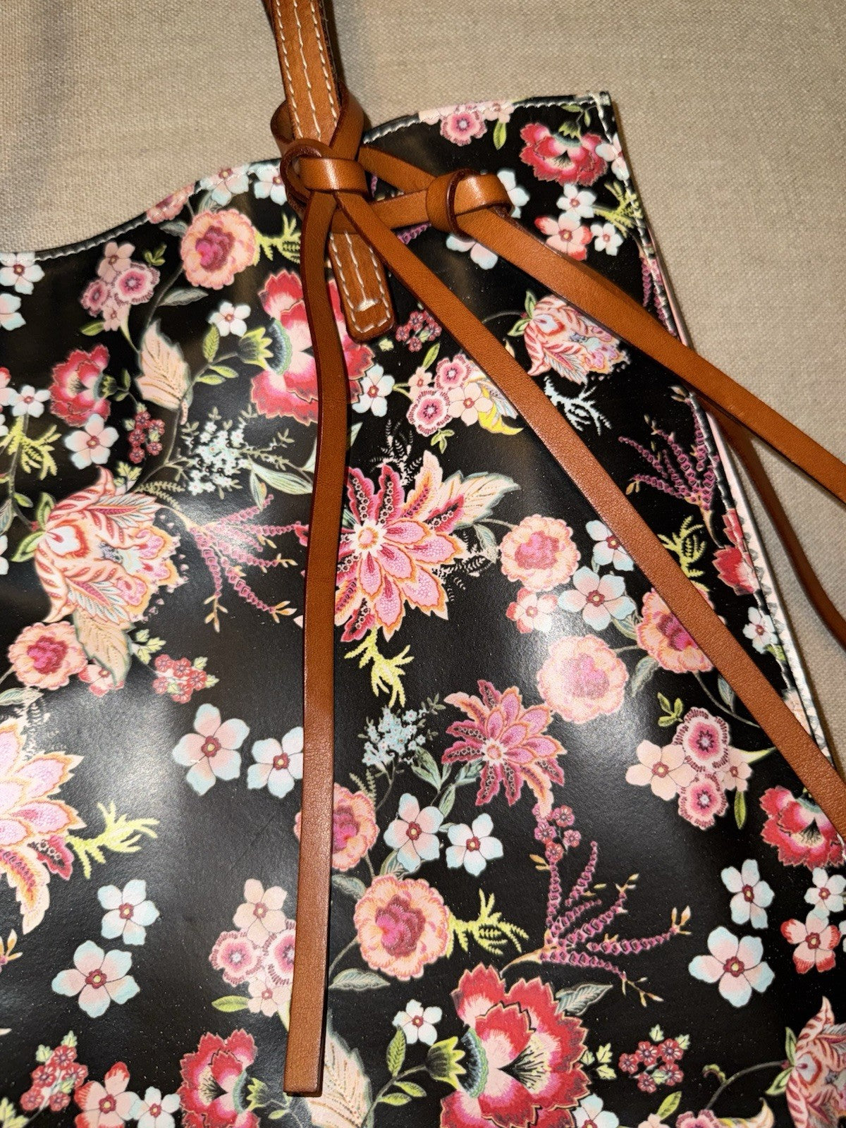 Johnny Was Black & Pink Coated Canvas Dreamer Bag Purse Tote Leather $428 Johnny Was