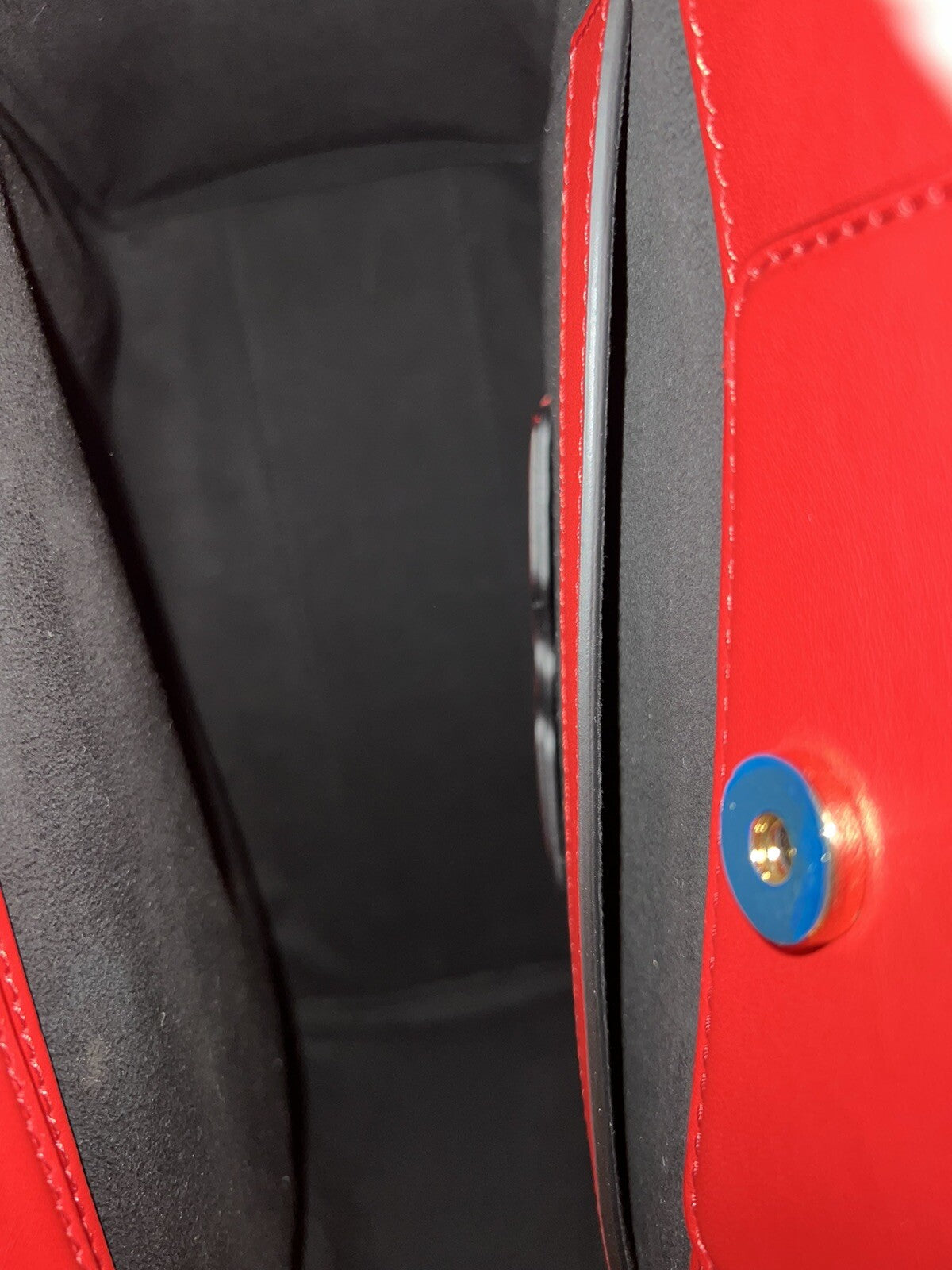 Alexander McQueen Red Leather Tall Story Bag/Tote Authenticated Retail $2590 WOW Alexander McQueen