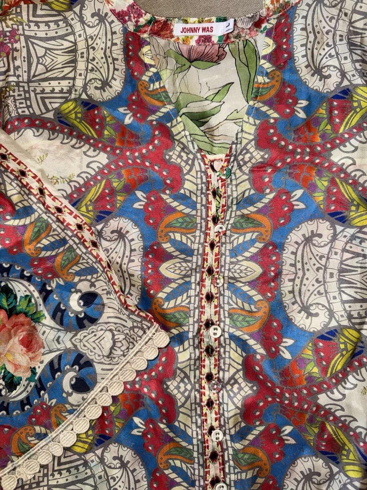 Johnny Was L Large 100% Silk Blouse Tunic Top Shirt Lace Hem Button Up Johnny Was