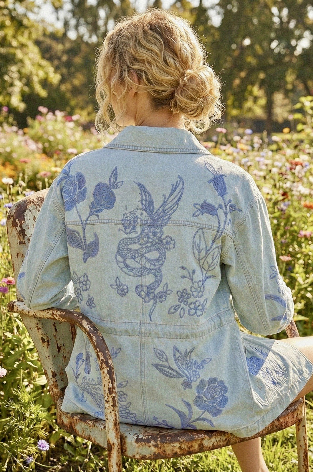 Johnny Was XL Denim Jacket Shacket Coat Embroidered Blue Light Wash Johnny Was