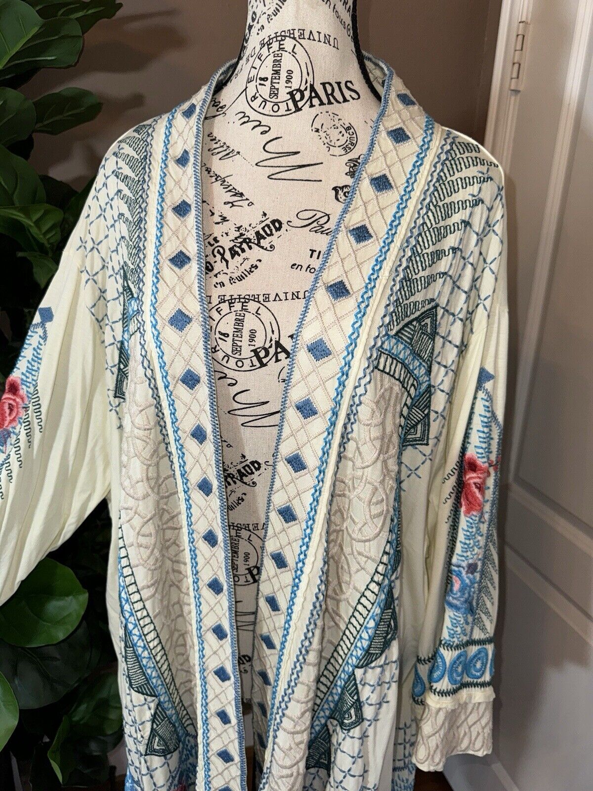 Johnny Was 3X 3XL Cream Kimono Heavily Embroidered Wrap Jacket Cardigan