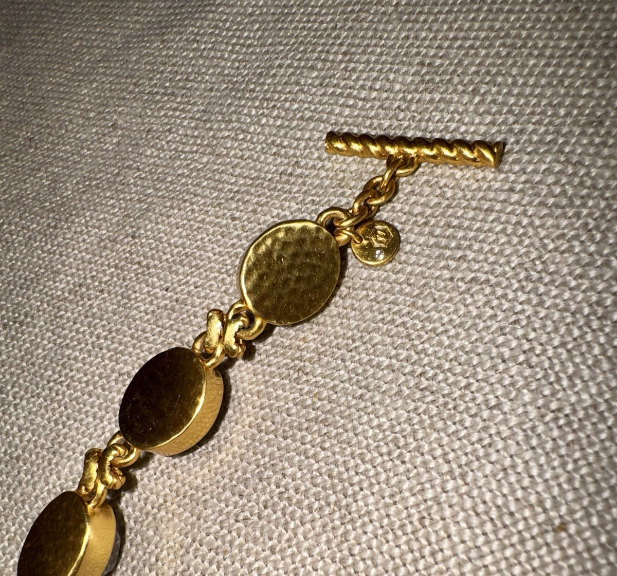9010850