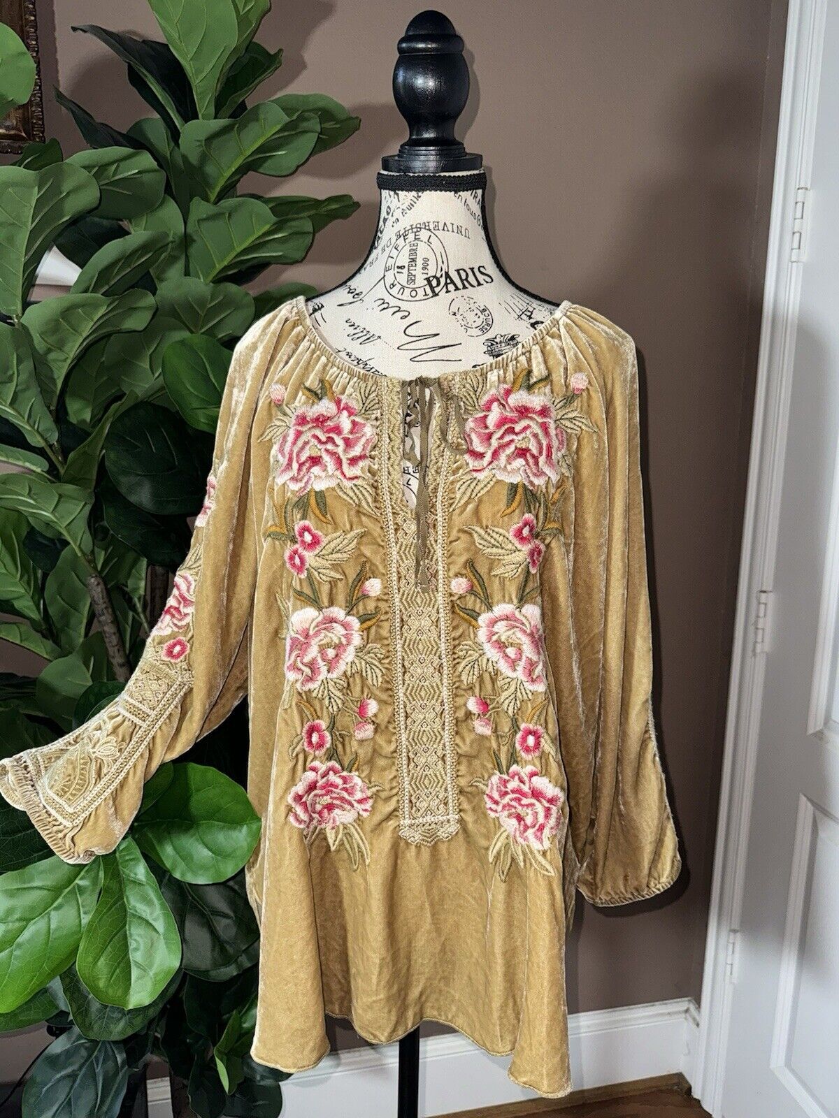 Johnny Was Harvest Gold Sz L Large Velvet Rose Embroidered Tunic Peasant Top