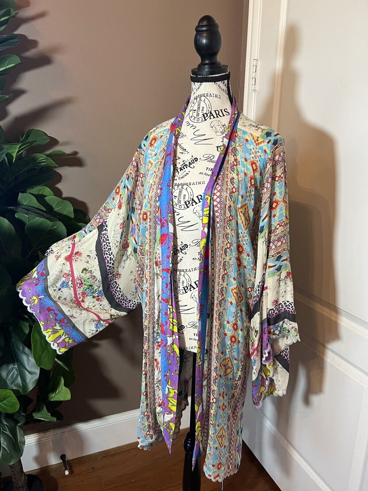 Johnny Was Silky Kimono Sz 2X 2XL Floral With Belt Lavender Pink SPRING & SUMMER