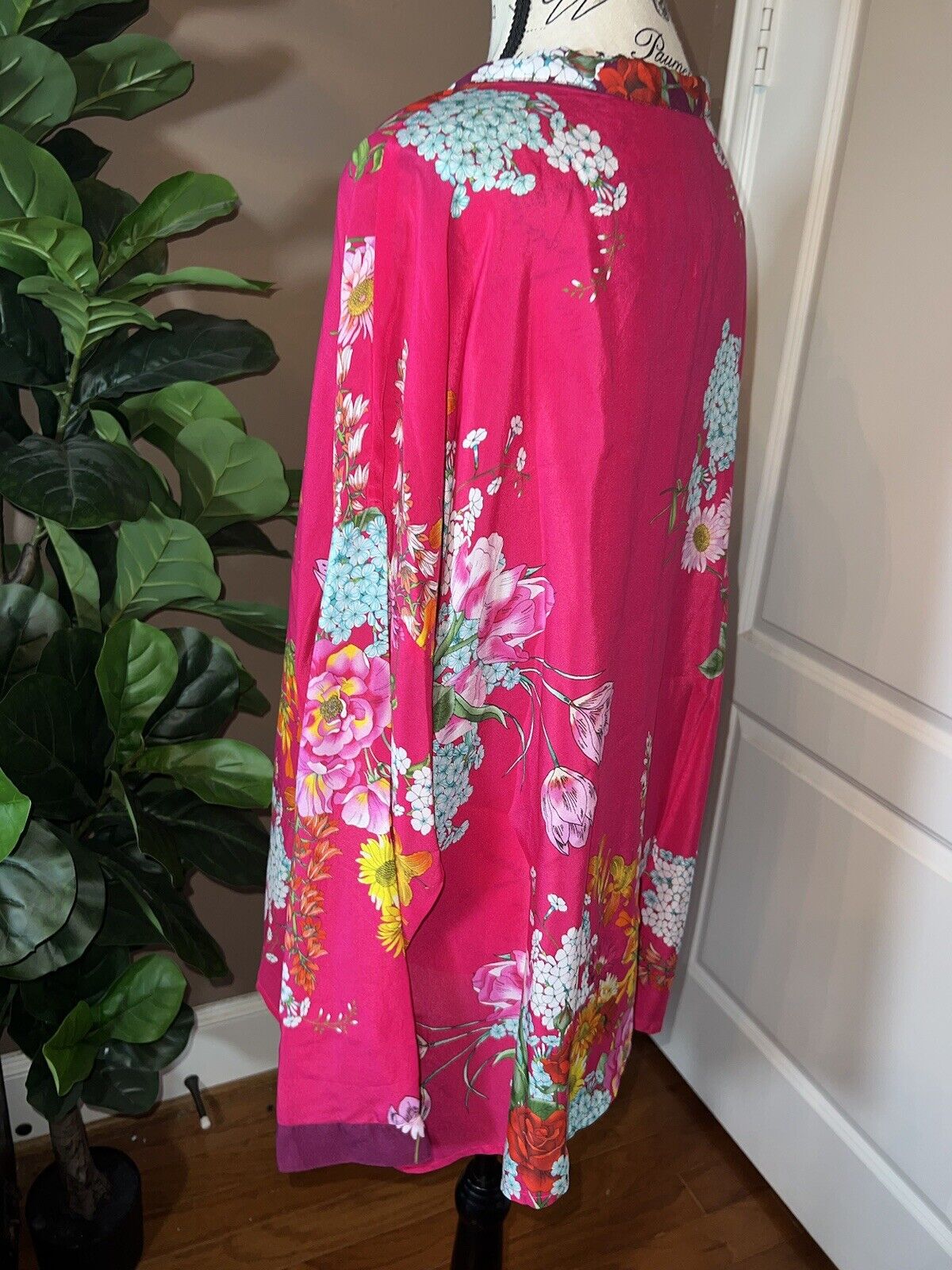 100% Silk Johnny Was Button Up Tunic Top XXL 2X Hot Barbie Pink Floral