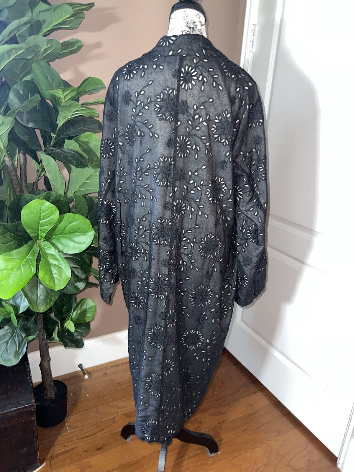 Johnny Was XL 1X Black Eyelet Lace Long Silk Kimono Duster Wrap Coat