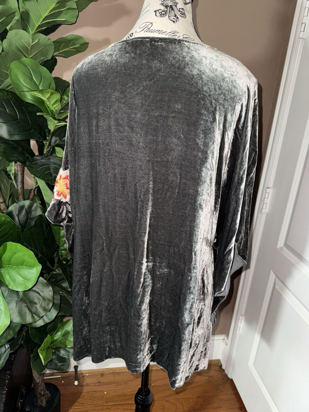 Johnny Was Sz L Large Grey Velvet Embroidered Poncho Tunic Top  Birds