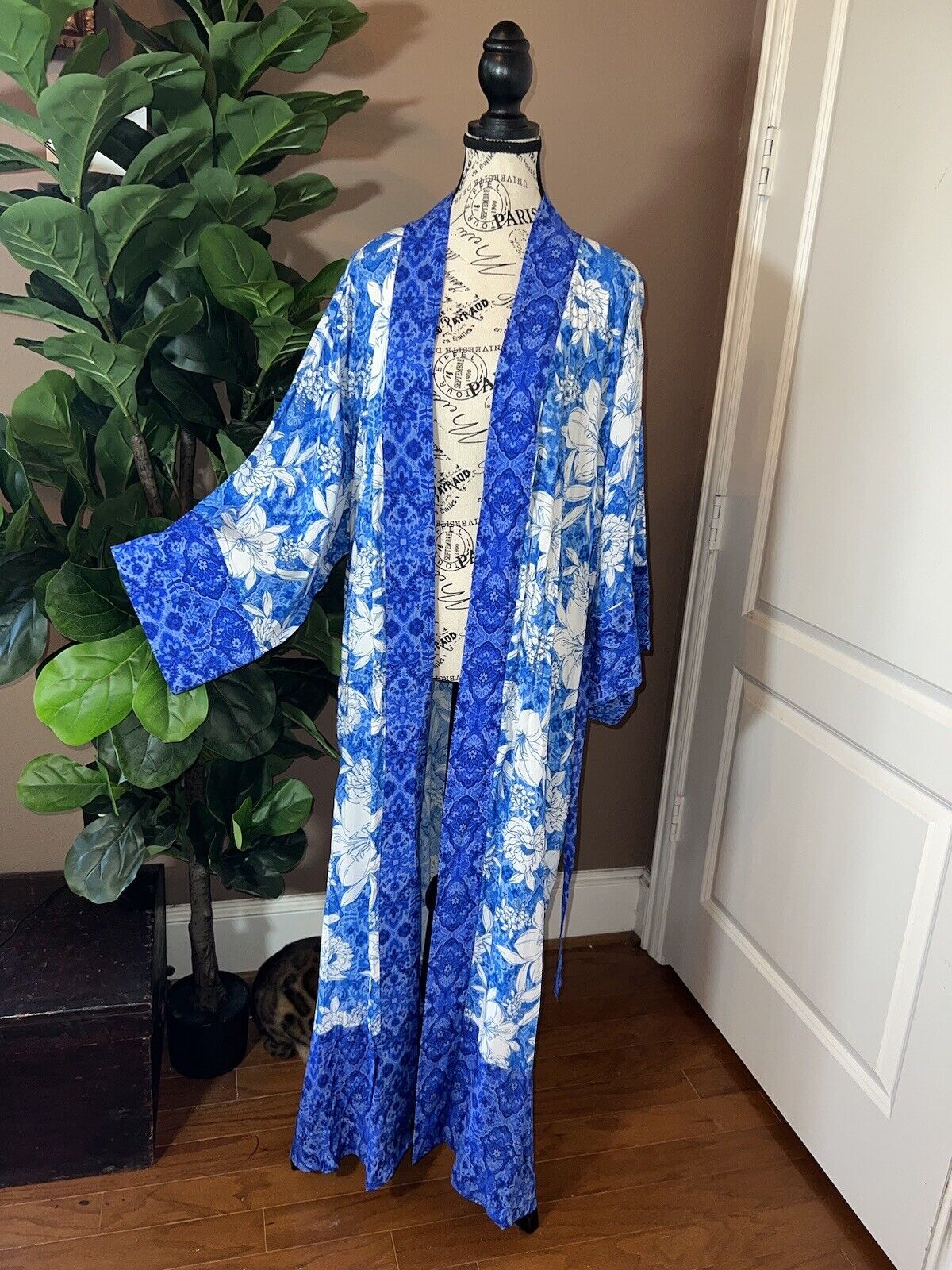 Johnny Was Sz XXL 2X Long Silky Duster Kimono BLUE & White Full Length