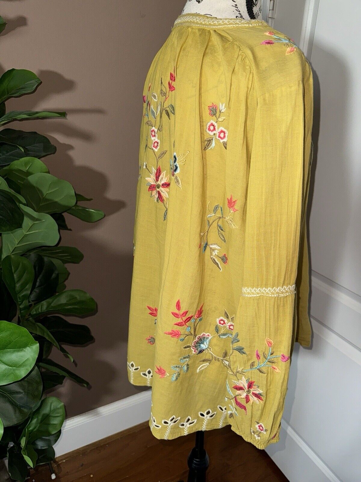 Johnny Was XL 1X 1XL Harvest Gold Tunic Peasant Top Floral Embroidered