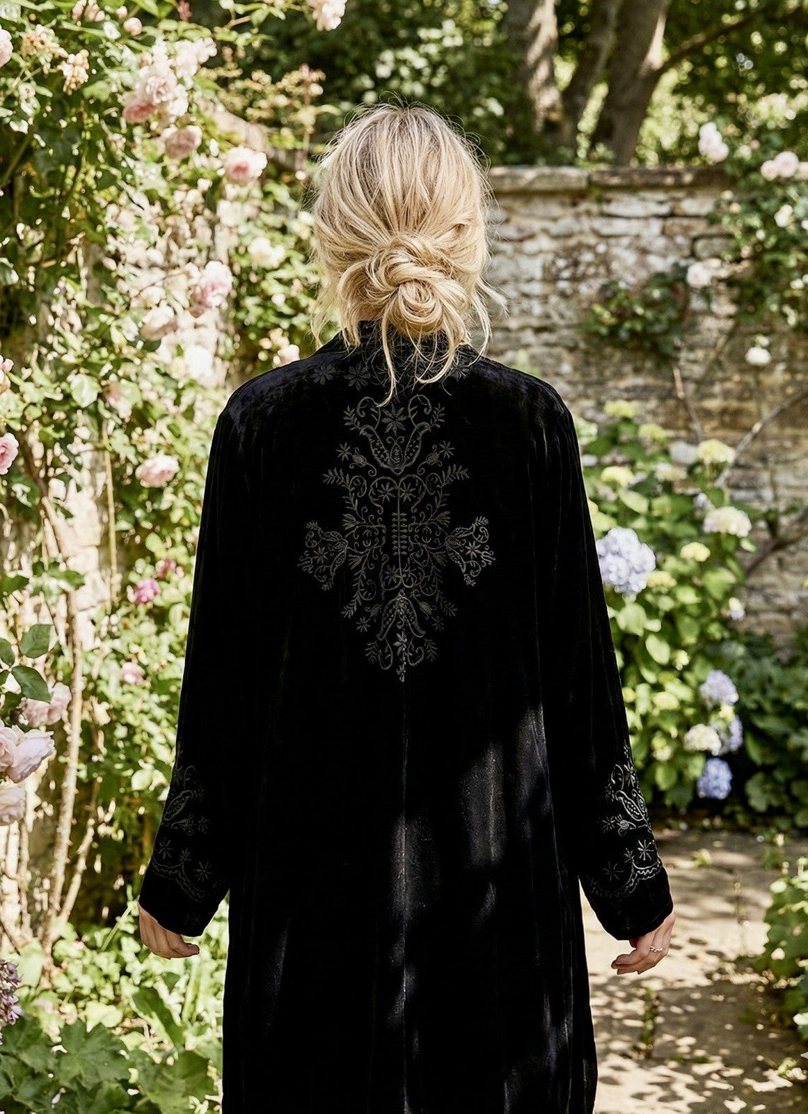 Johnny Was XL Black Velvet Kimono Wrap Cardigan Tonal Cross Embroidery Back Johnny Was