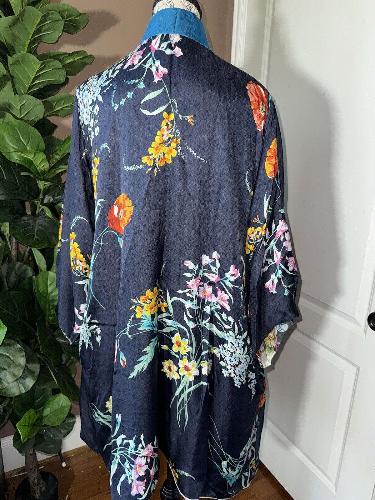 Johnny Was Sz L Silky Kimono Duster REVERSIBLE Embroidered Cardigan Wrap