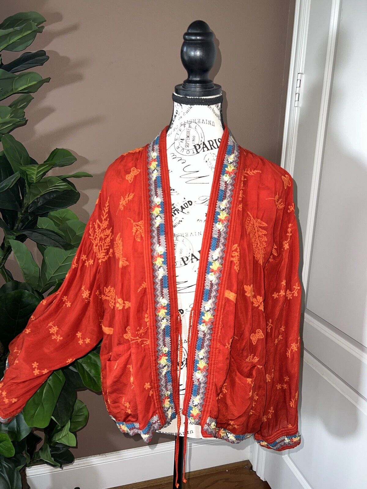 Johnny Was Orangish Red Short Kimono Sz M Medium Tunic Top Embroidered Wrap CUTE