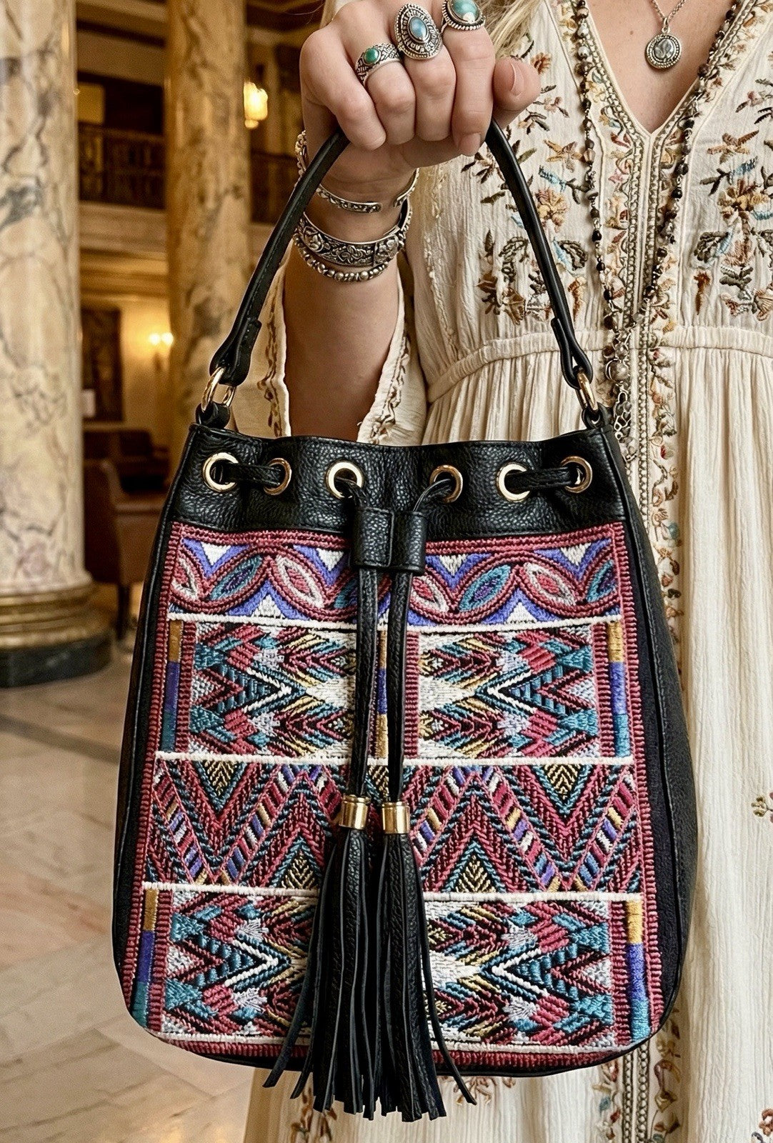 Johnny Was Black Leather Crossbody Purse Tote Bag Beautiful Embroidery Johnny Was