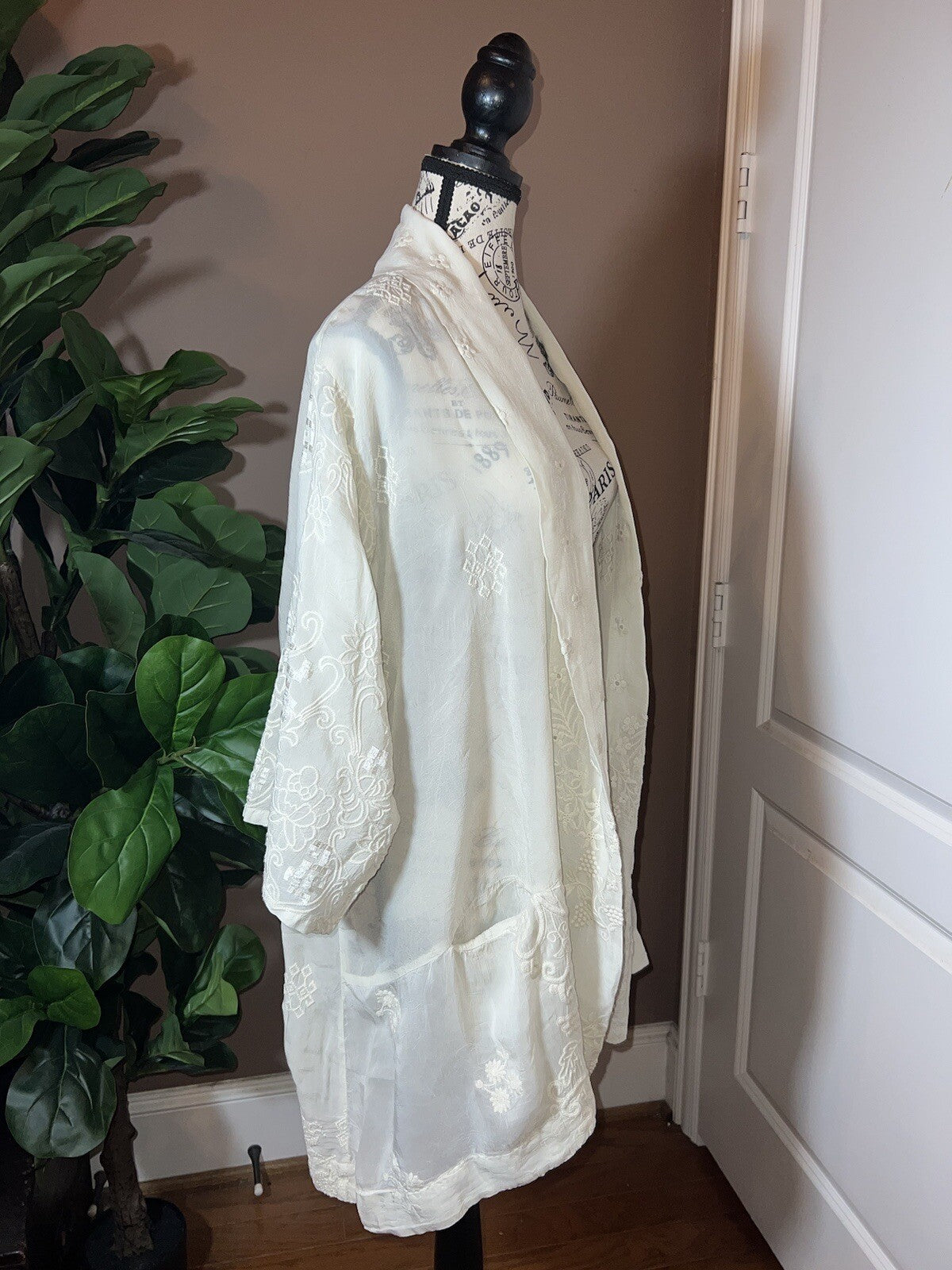 Johnny Was L Ivory Ecru Kimono Silky Embroidery & Lace Jacket Beach Wedding Wrap Johnny Was