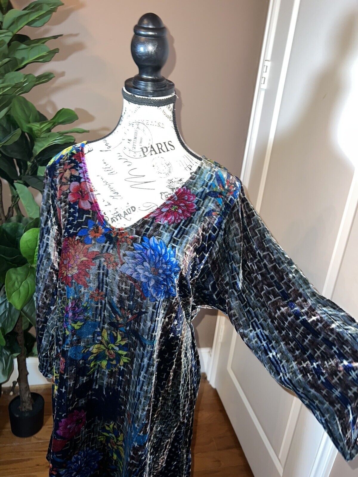 Johnny Was Floral Velvet Jewel Tones Tie Waist Tunic Top Mini Dress M Medium