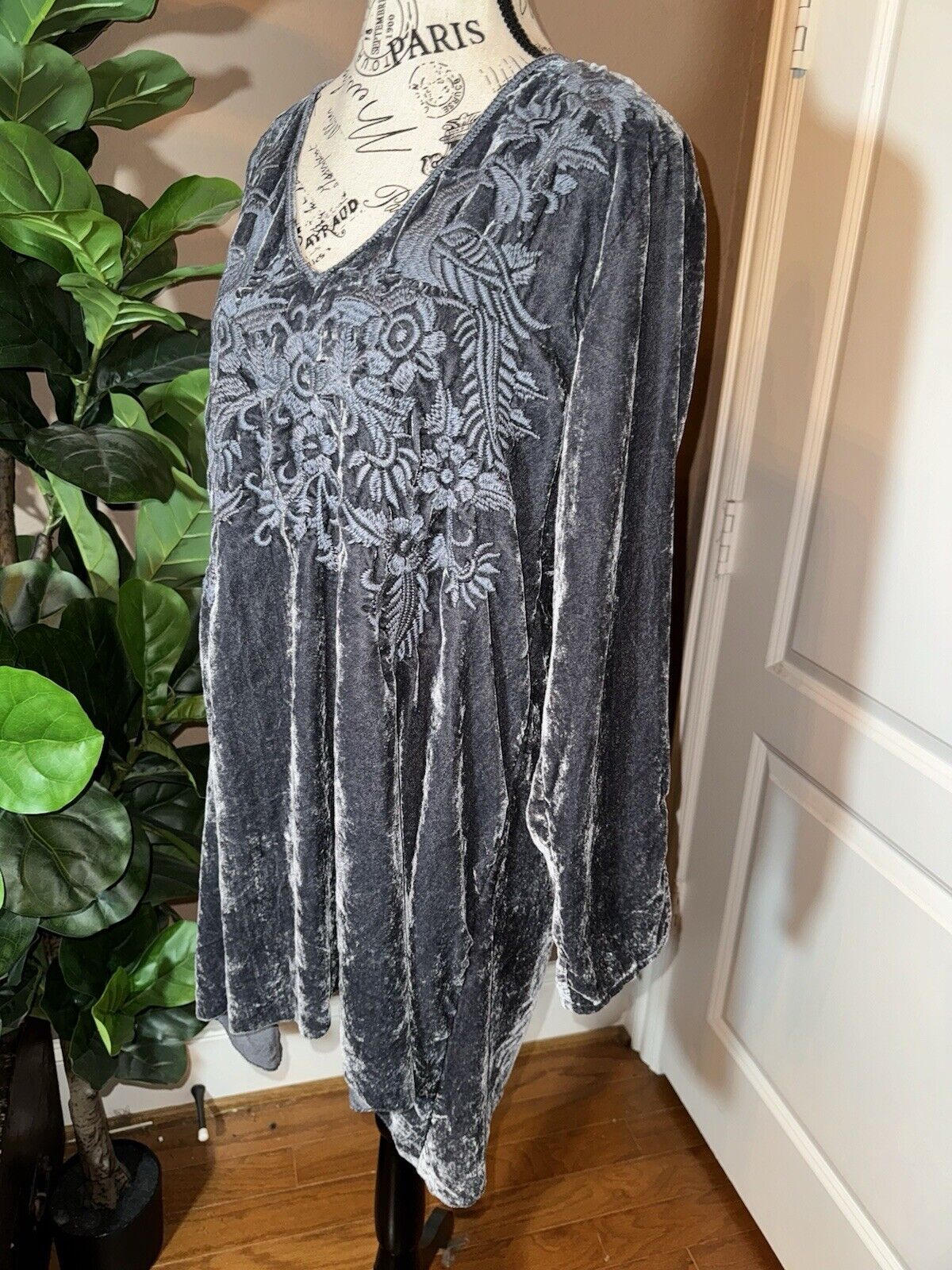 Johnny Was Grey Velvet Tonal Embroidered Mini Dress Or Tunic Top L Large