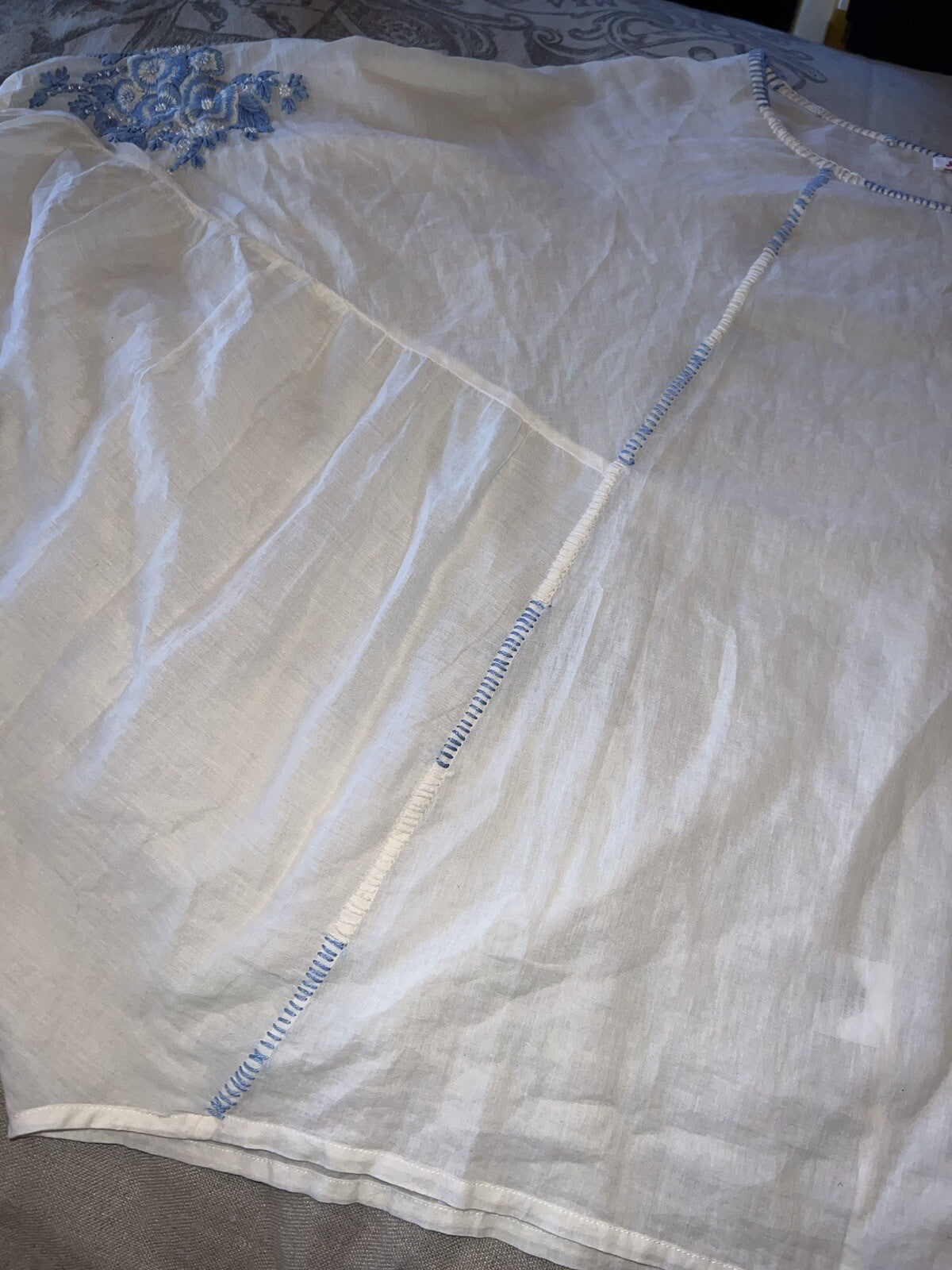 Johnny Was L Large White & Blue Cotton Poncho Peasant Top Tassels Beading Cool Johnny Was