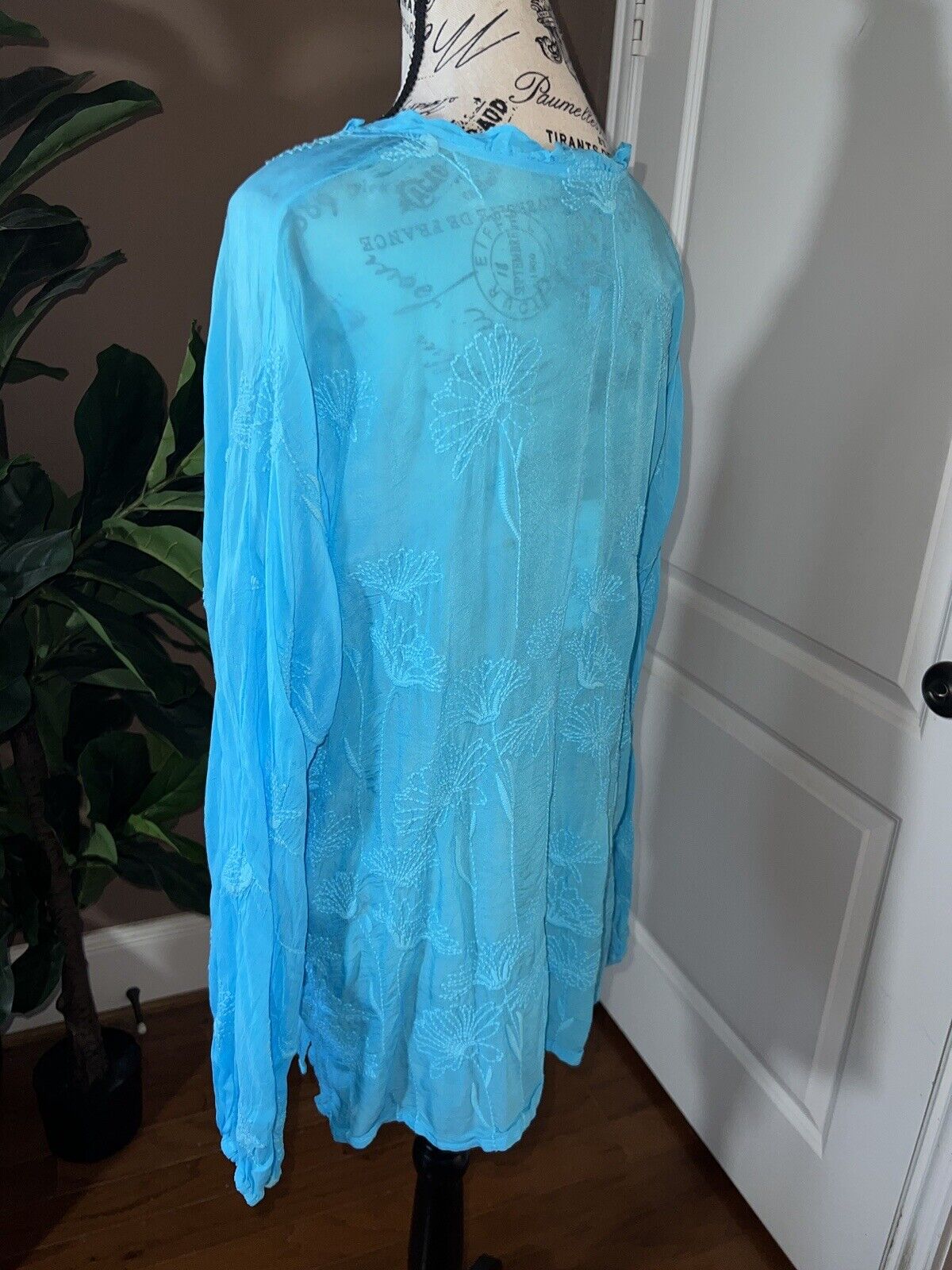 Johnny Was Sz XL Silky Pacific Blue Tunic Top Tonal Embroidery Peplum