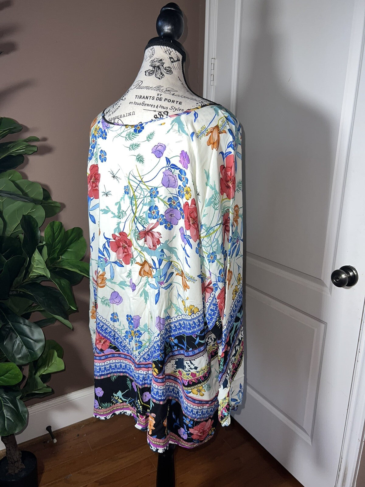 Johnny Was 1X Peasant Blouse Silky Floral Tunic Top Lightweight Cool White BOHO Johnny Was