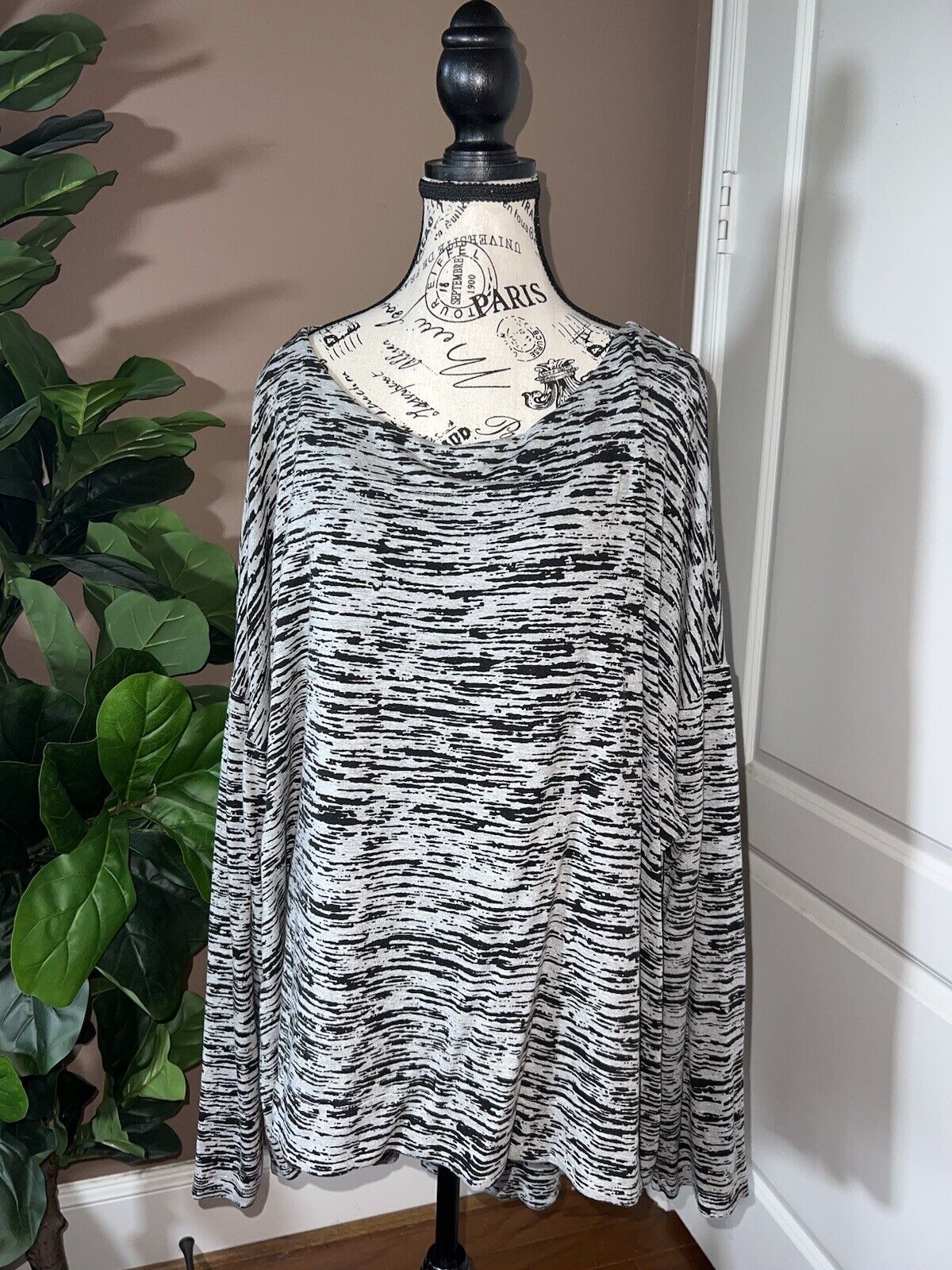 Bryn Walker Grey & Black Dolman Sleeve Tunic Top Sz 3XL  MSRP $190