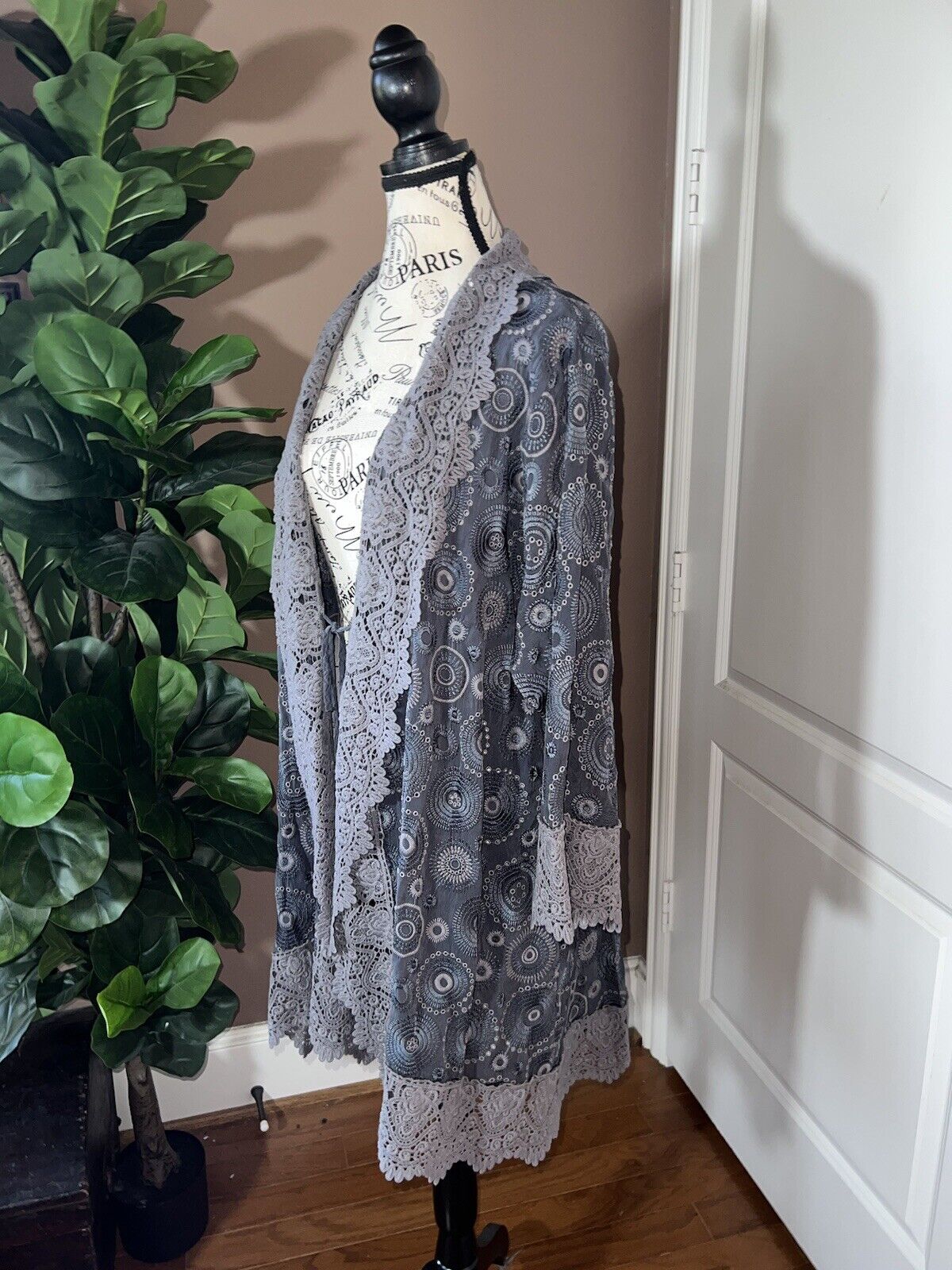 Johnny Was Sz XXL 2X Grey Kimono Duster Embroidered Wrap Eyelet Lace