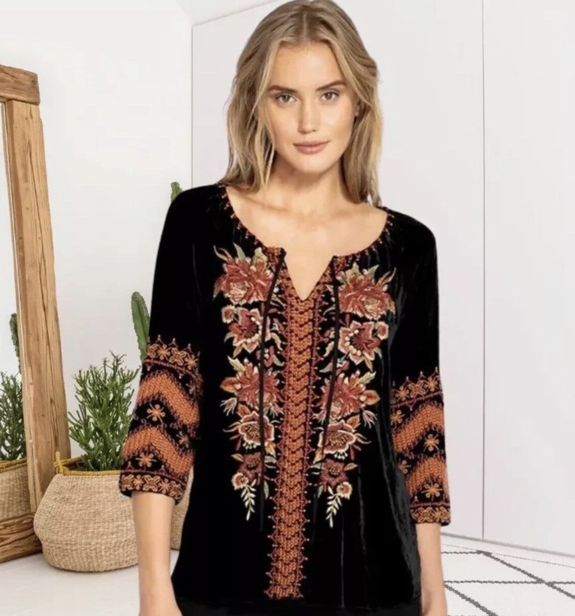 Johnny Was Sz L Large Heavily Embroidered Black Velvet Peasant Top Blouse Johnny Was