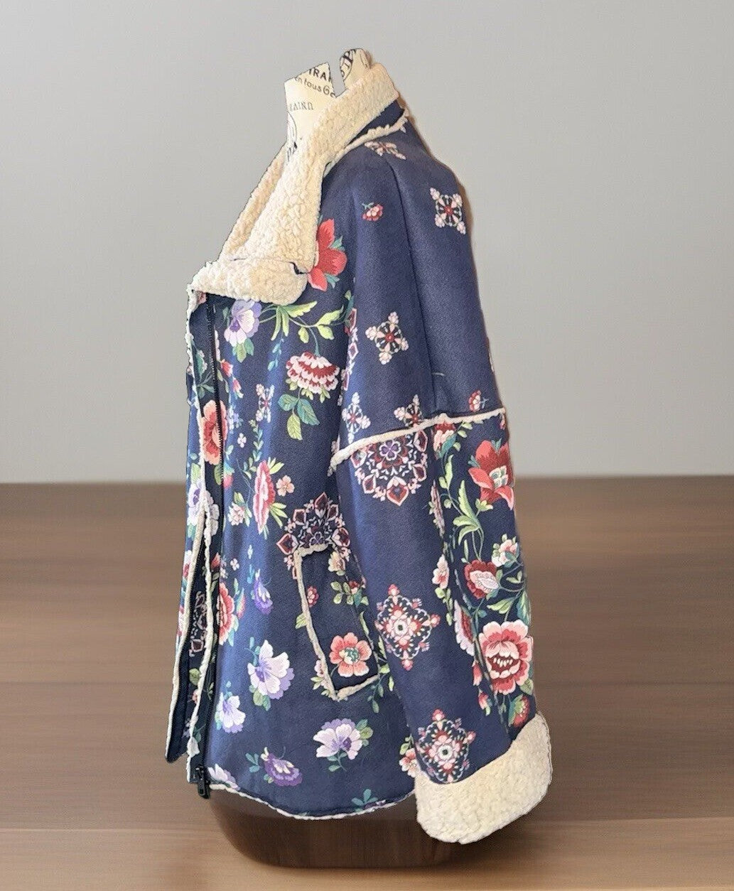 Johnny Was L Navy Blue Coat Jacket Faux Suede & Shearling Oversized Floral Johnny Was Pete & Greta