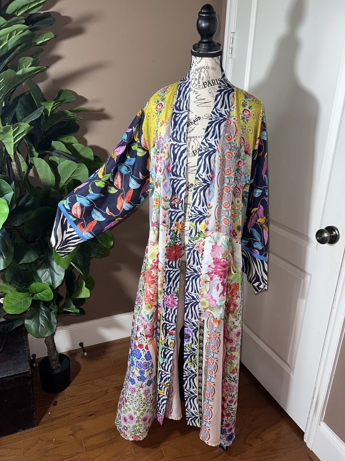 Johnny Was 100% Silk Long Kimono Wrap L Large Spring Floral Duster Robe