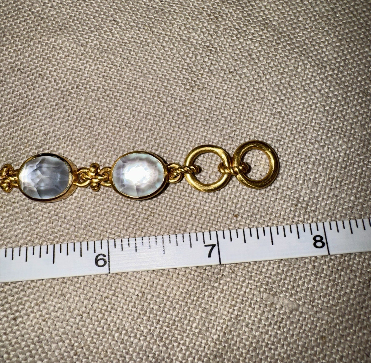 9010850
