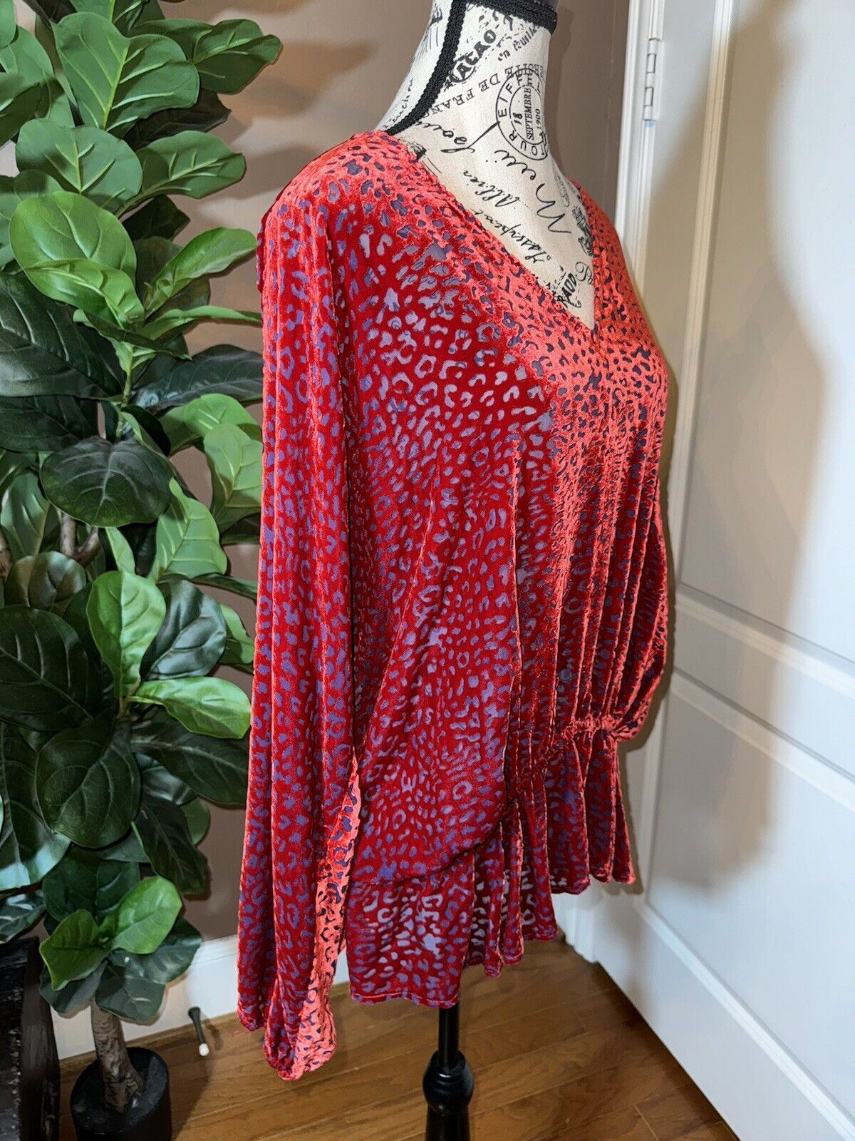 Johnny Was XL 1X Burnout Velvet Red & Blue Gathered Animal Print Blouse Top