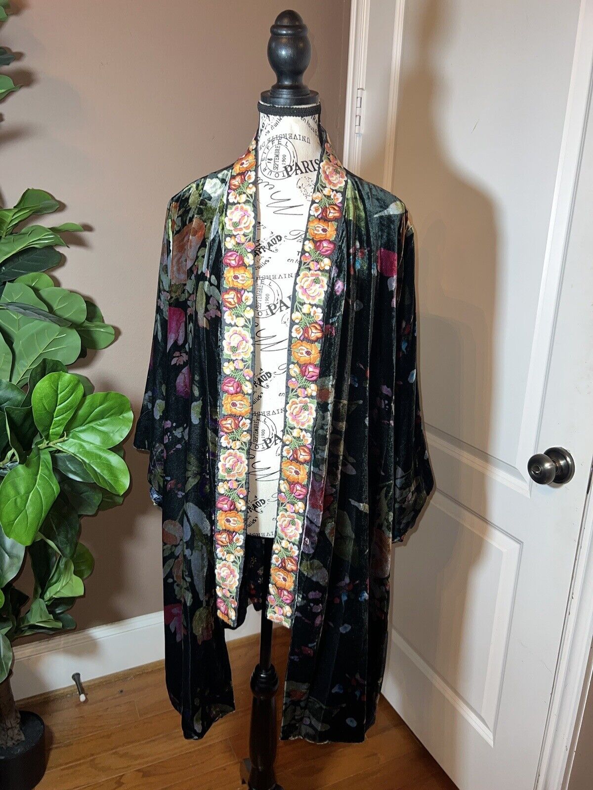 Johnny Was Velvet & Silk Kimono Wrap Sz 1XL 1X XL REVERSIBLE Jewel Tones Floral