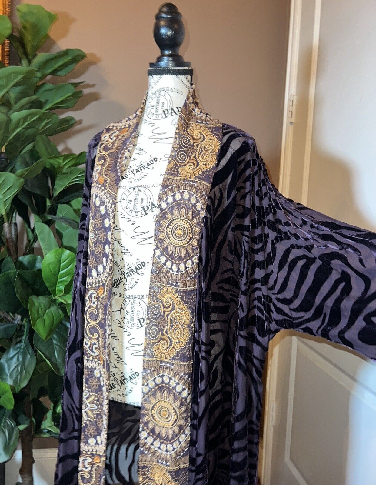 Johnny Was XL Burnout Velvet Long Kimono Duster Wrap Deep Plum Wine Zebra & Gold