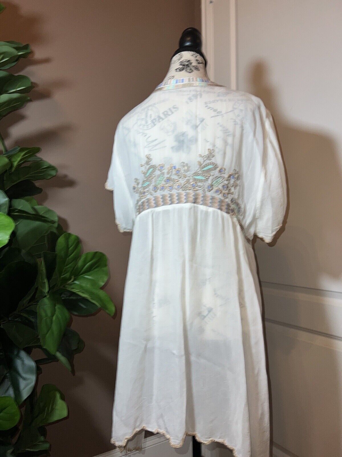 Johnny Was Sz XL Silky Soft White Tunic Top Mini Dress Pastel & Gold Embroidery