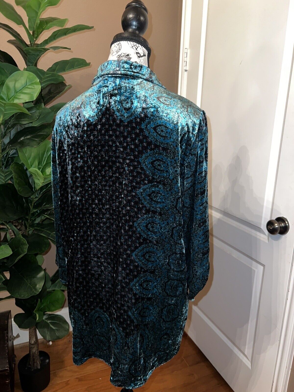 Johnny Was Turquoise Green Velvet Tunic Top Long Sleeve Button Up Sz M Medium